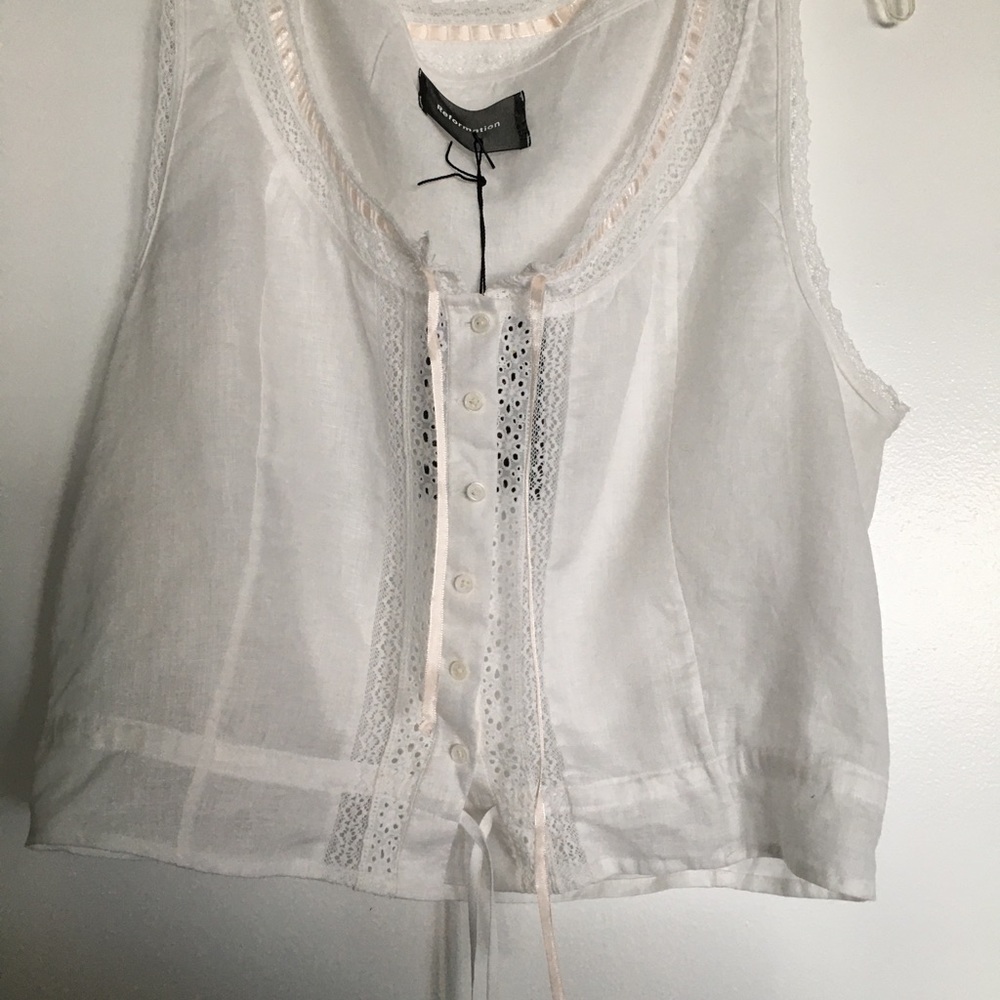 Reformation white cotton top with lace and ribbons